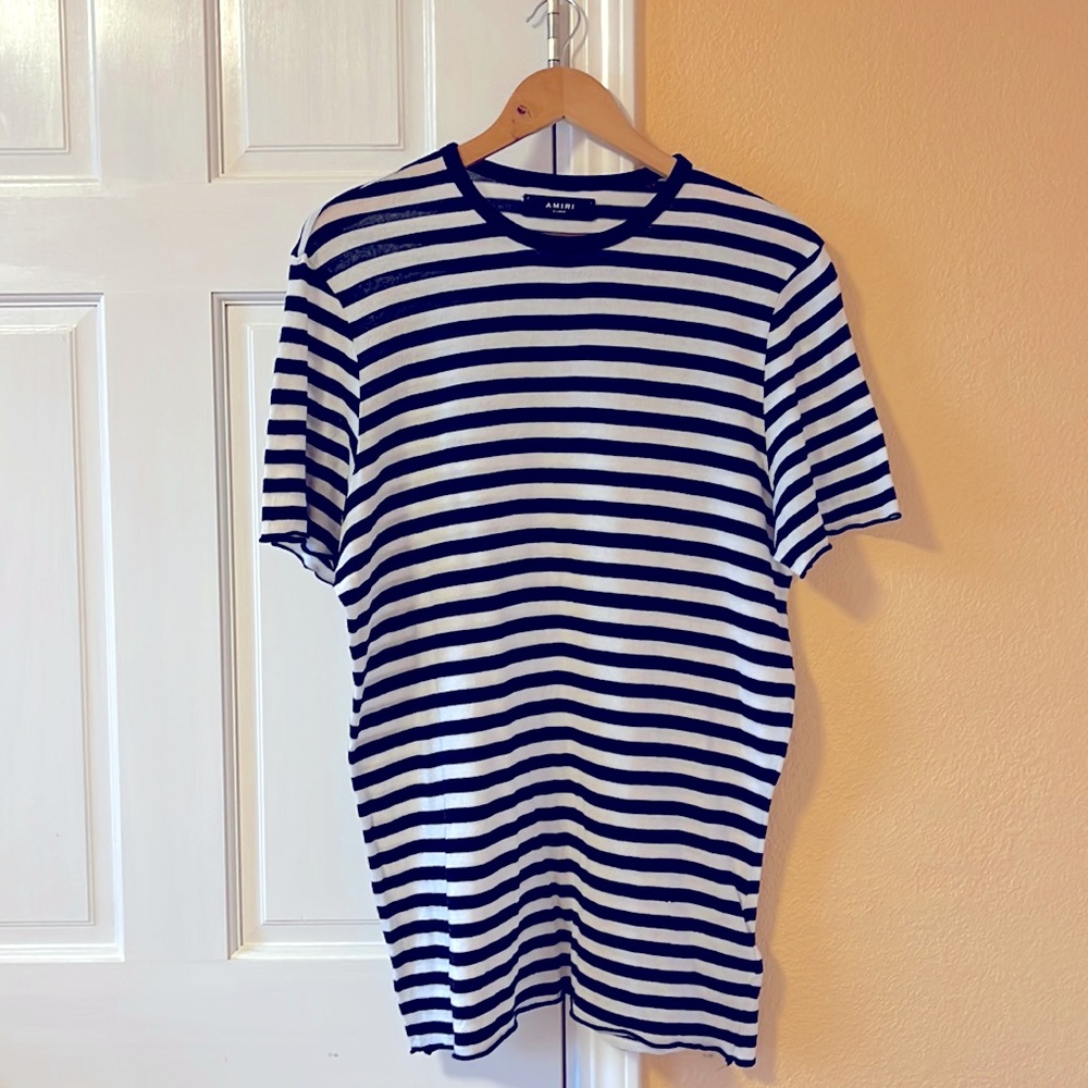 Comfortable T-shirt with 10% cashmere.